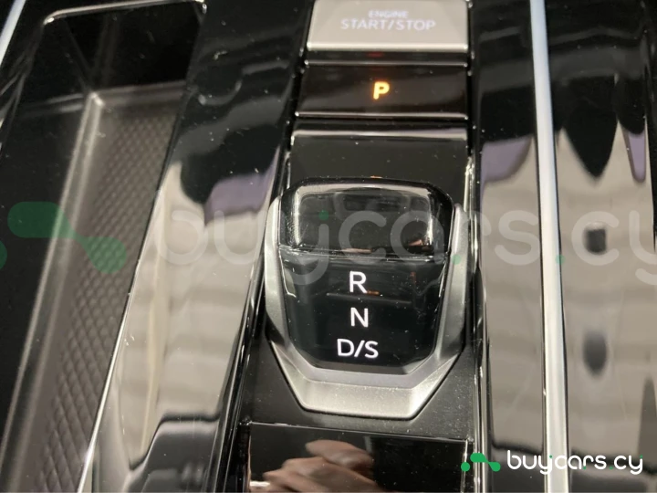 Volkswagen Golf Blue