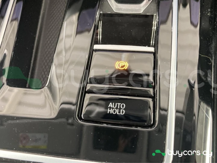 Volkswagen Golf Blue