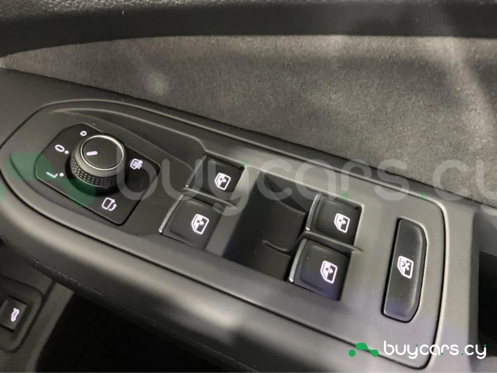 Volkswagen Golf Blue