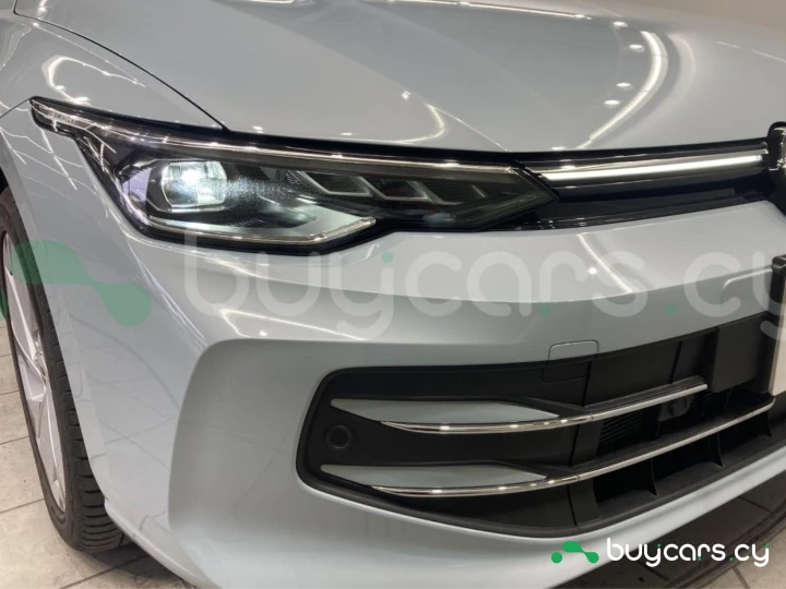 Volkswagen Golf Blue