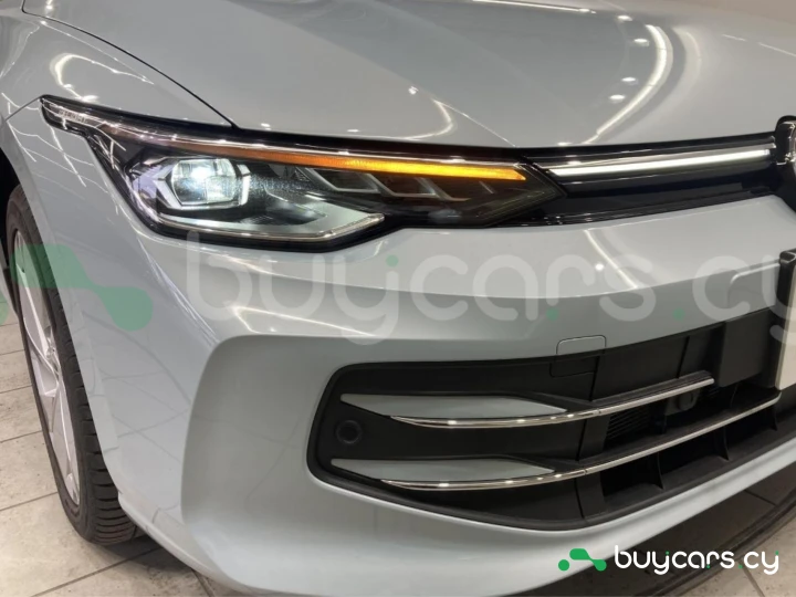 Volkswagen Golf Blue