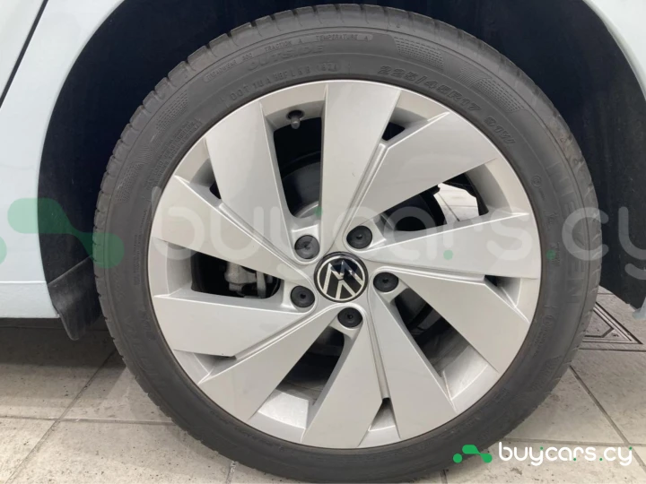 Volkswagen Golf Blue