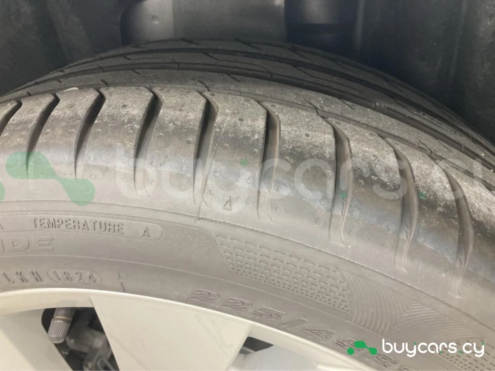 Volkswagen Golf Blue