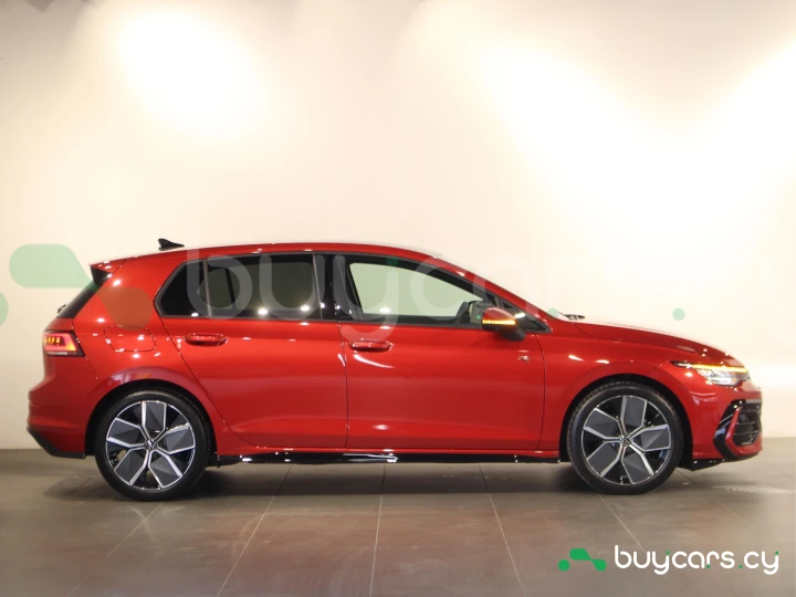 Volkswagen Golf Red