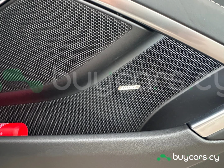 Porsche 718 Boxster White