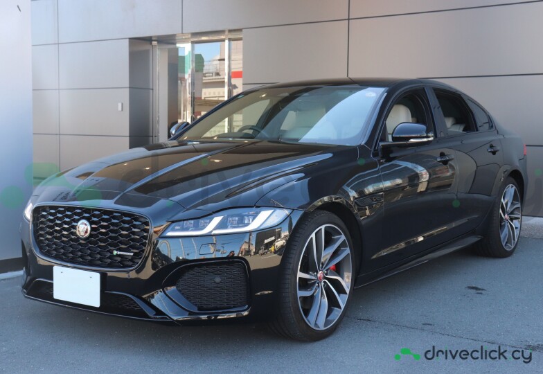 Jaguar XF Черный