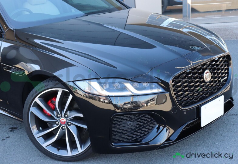 Jaguar XF Черный