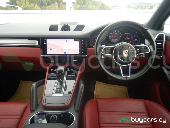 Porsche Cayenne White