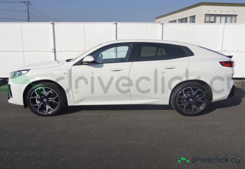 BMW iX2 White