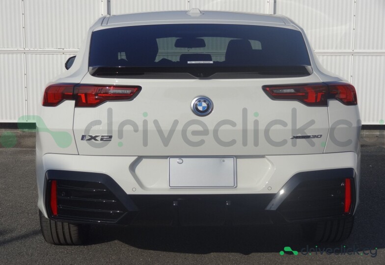BMW iX2 White