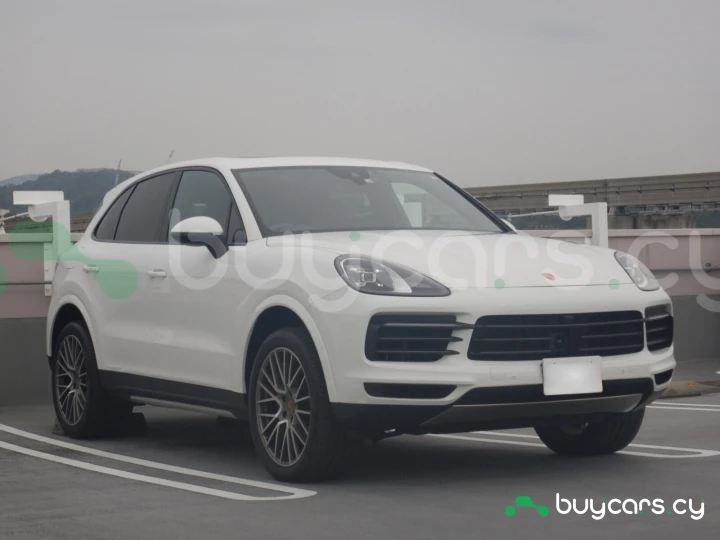 Porsche Cayenne White