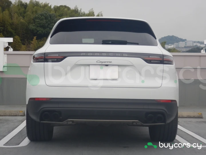 Porsche Cayenne White