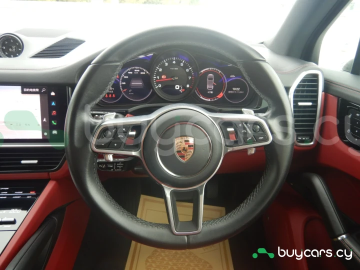 Porsche Cayenne White