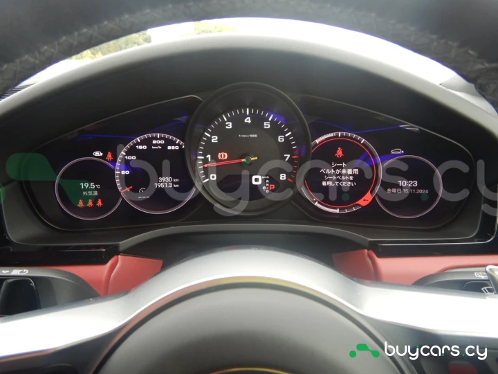 Porsche Cayenne White