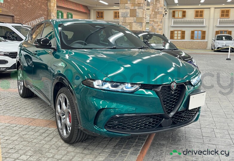 Alfa Romeo Tonale Green