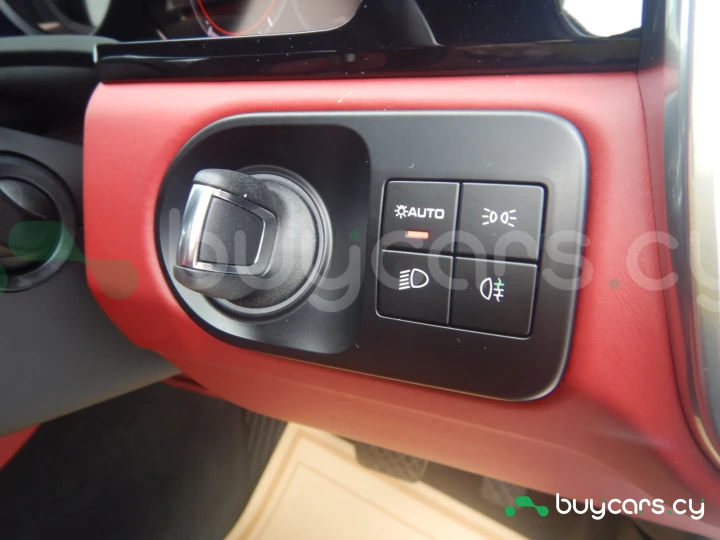 Porsche Cayenne White