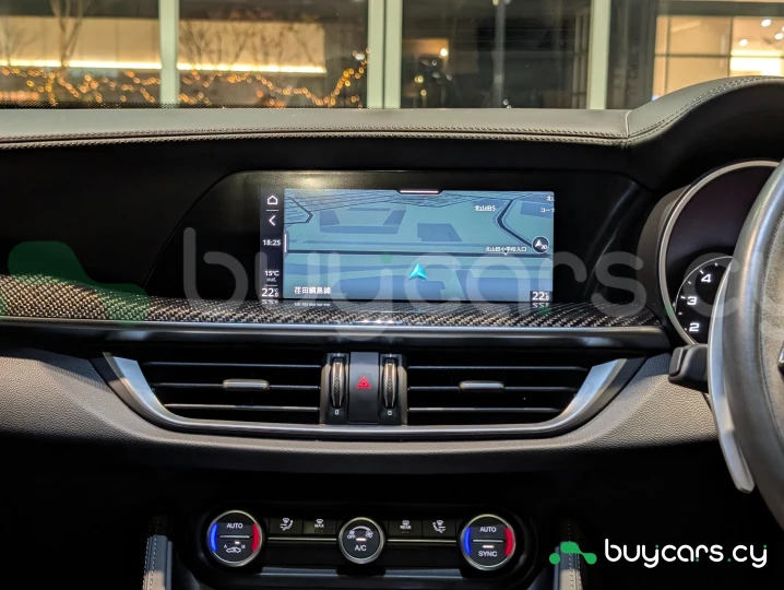 Alfa Romeo Stelvio Black