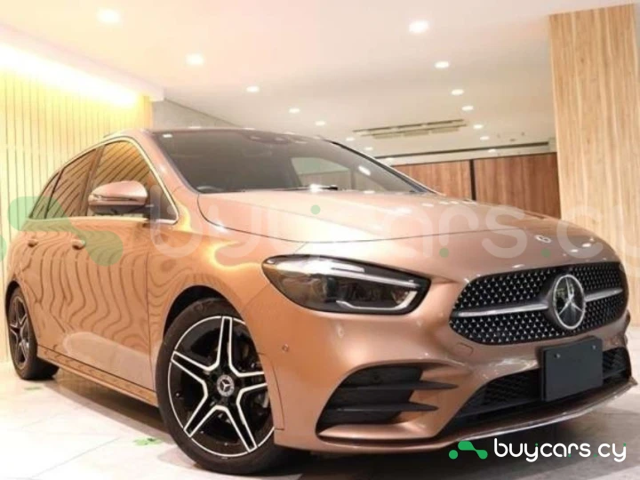 Mercedes B-class Pink