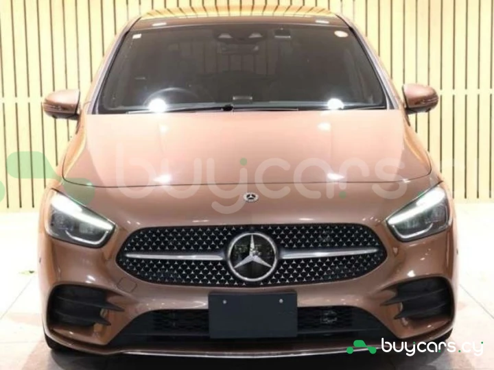 Mercedes B-class Pink