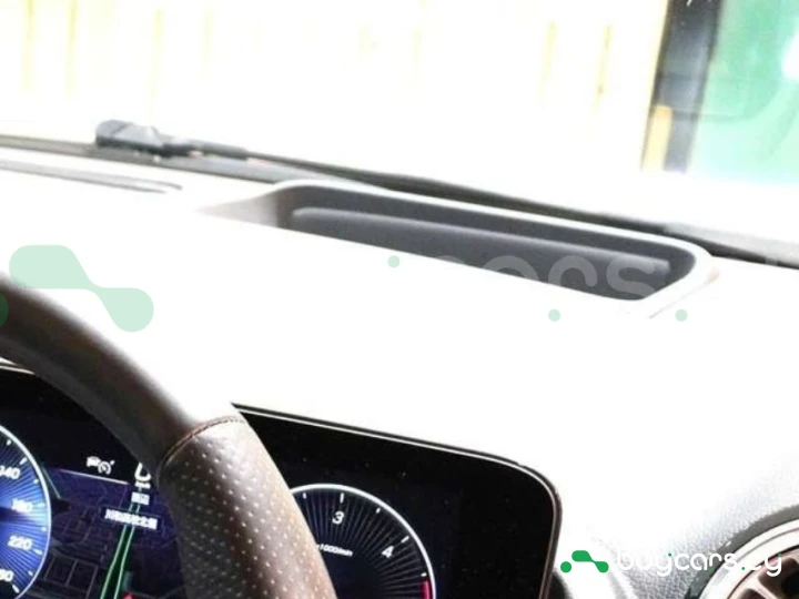 Mercedes B-class Pink