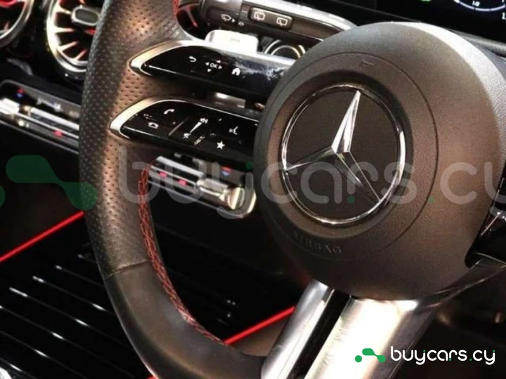 Mercedes B-class Pink