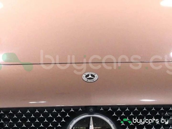 Mercedes B-class Pink