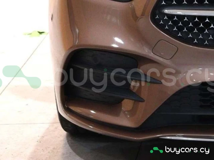 Mercedes B-class Pink