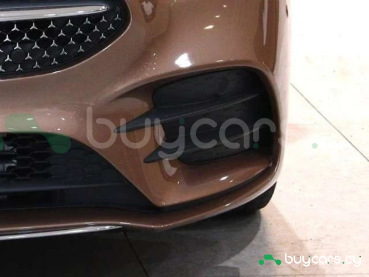 Mercedes B-class Pink