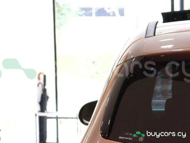 Mercedes B-class Pink