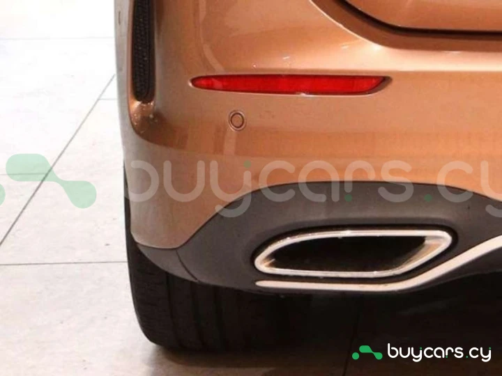 Mercedes B-class Pink