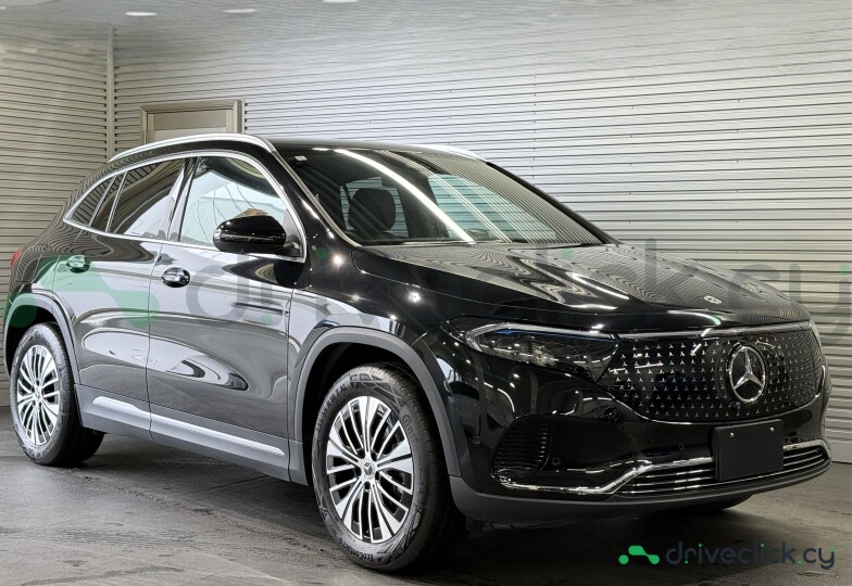 Mercedes EQA Black