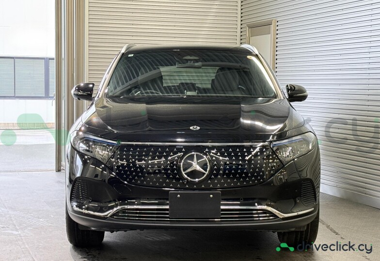 Mercedes EQA Black