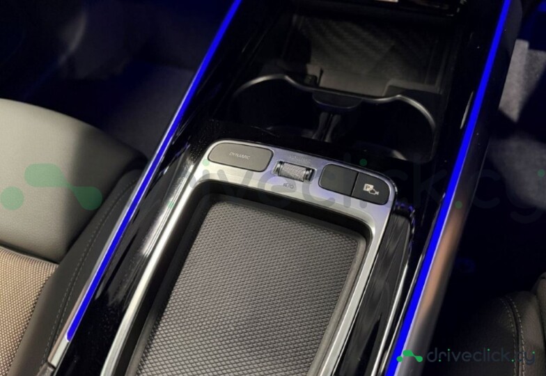 Mercedes EQA Black