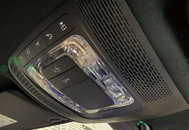 Mercedes EQA Black