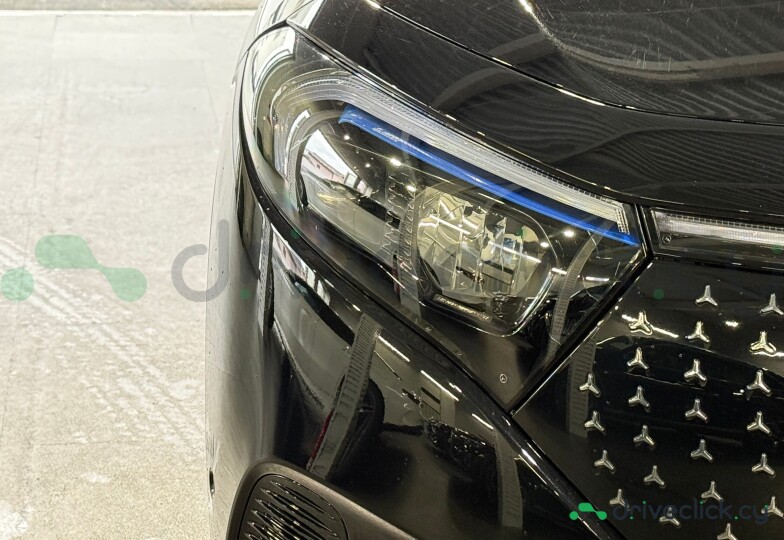 Mercedes EQA Black