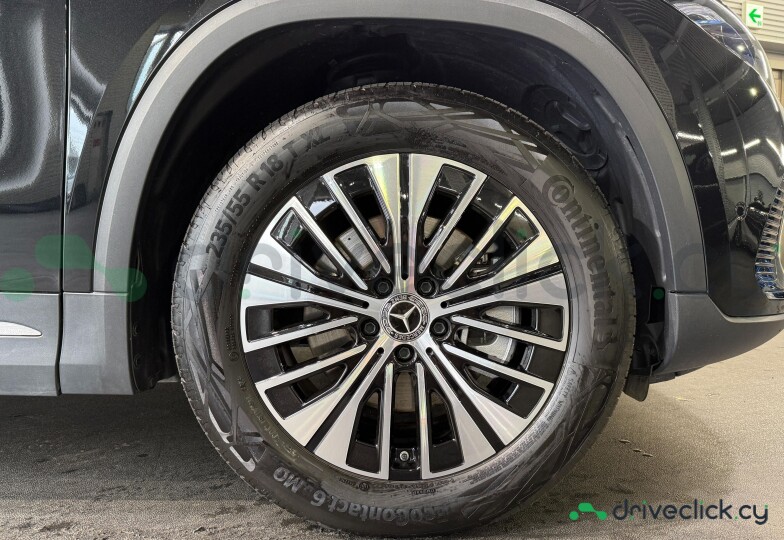 Mercedes EQA Black