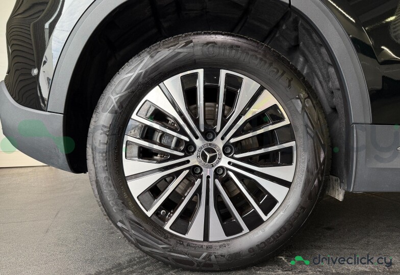 Mercedes EQA Black