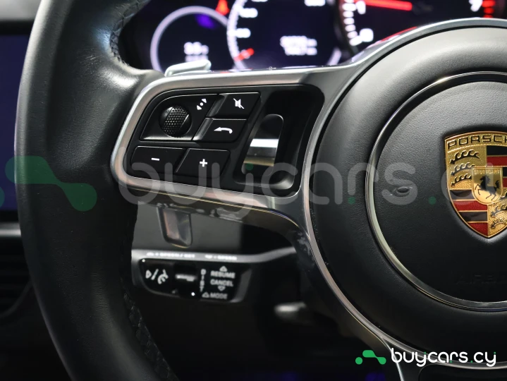 Porsche Cayenne Черный