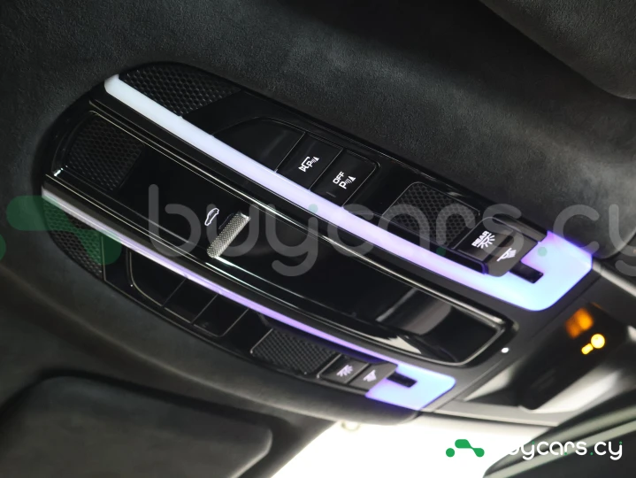 Porsche Cayenne Черный