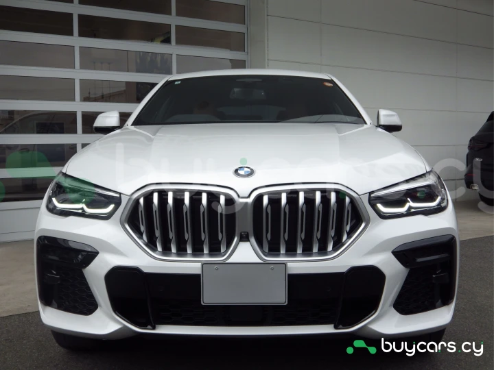 BMW X6 White