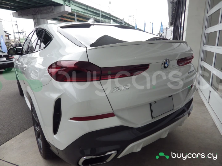 BMW X6 White