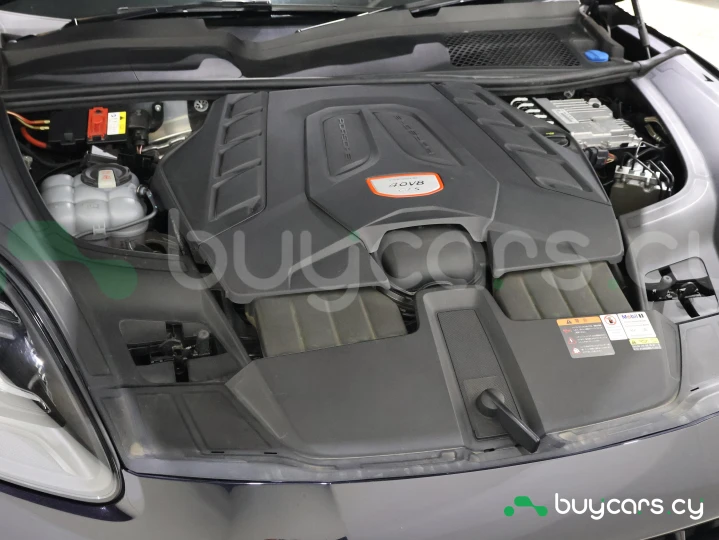 Porsche Cayenne Черный