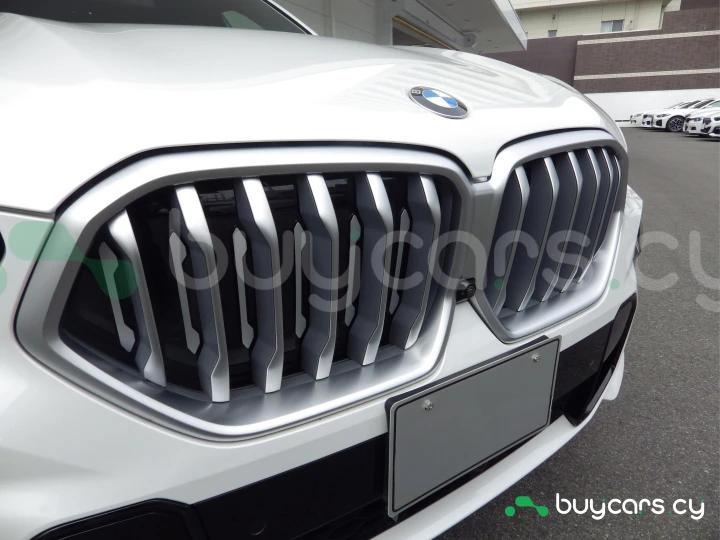 BMW X6 White