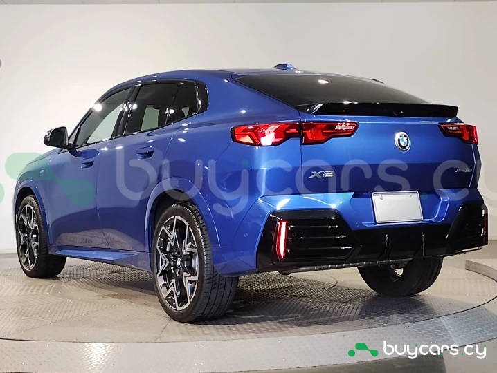 BMW X2 Синий