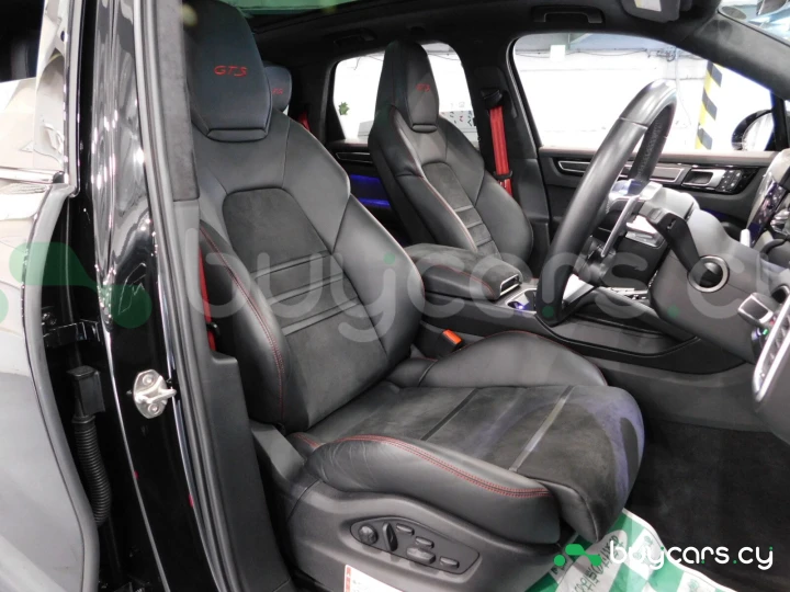 Porsche Cayenne Черный