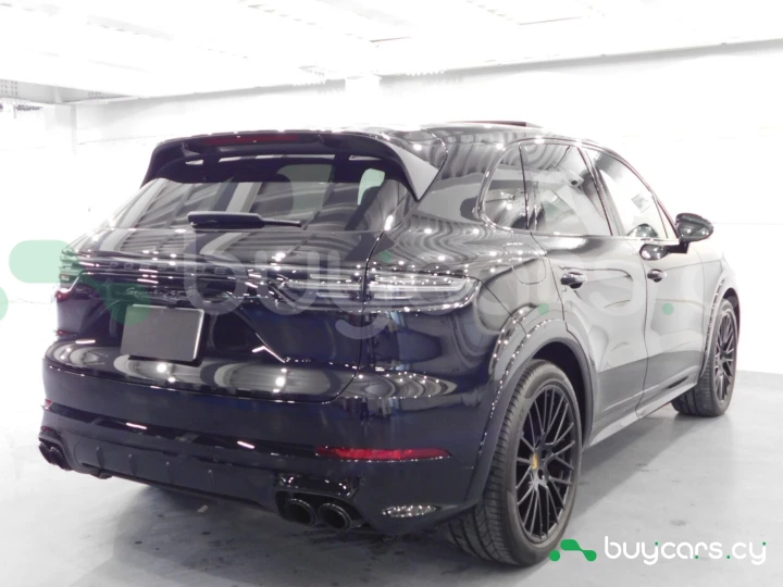 Porsche Cayenne Черный