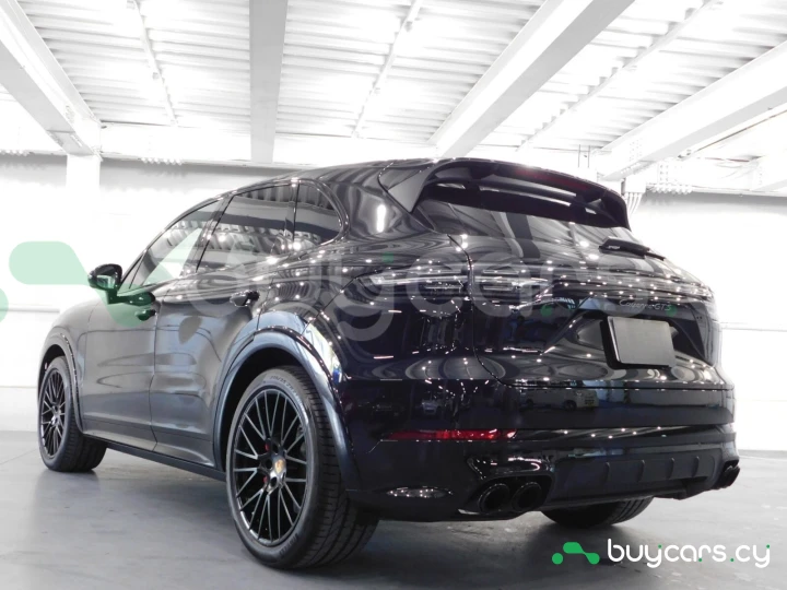 Porsche Cayenne Черный