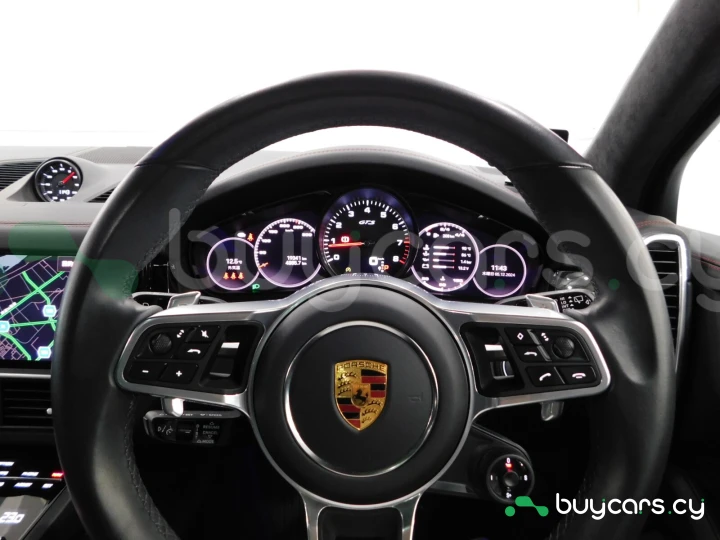 Porsche Cayenne Черный