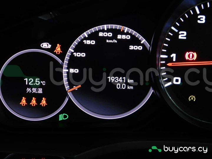 Porsche Cayenne Черный