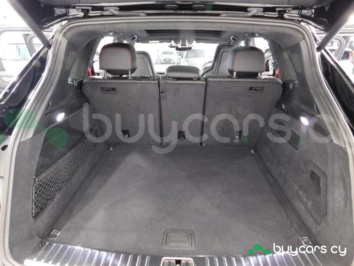 Porsche Cayenne Черный